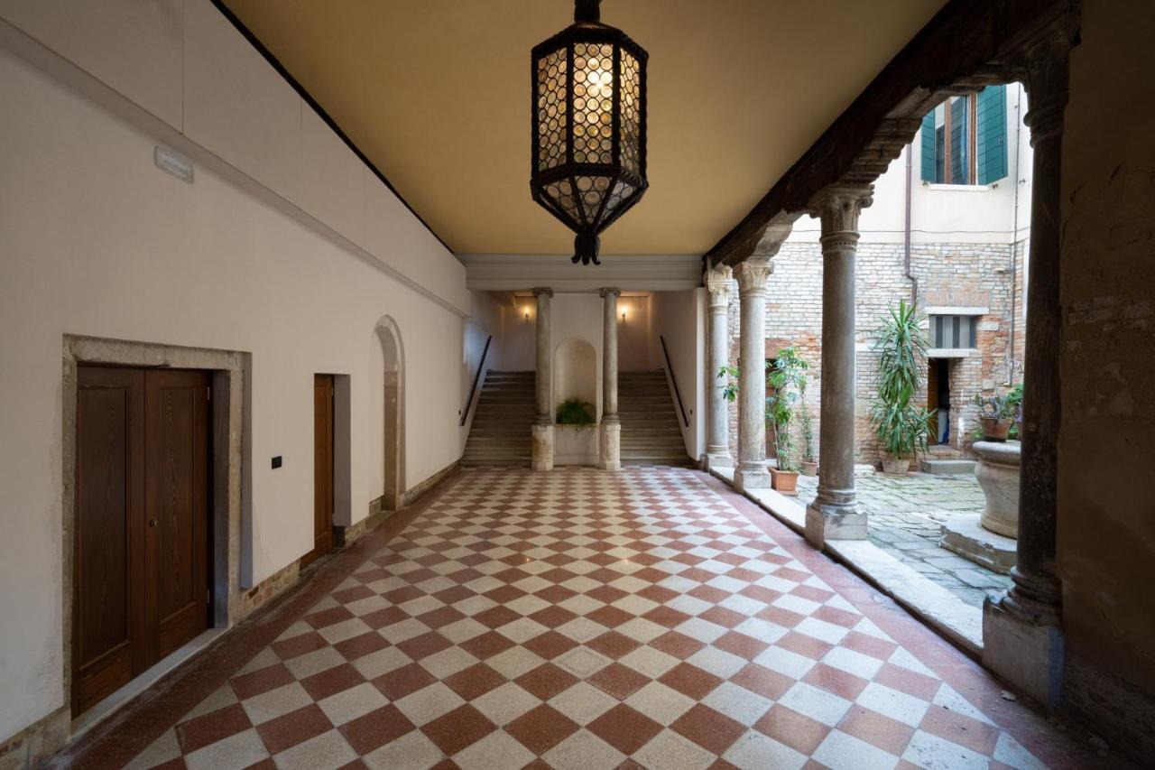 Ca' Longo Palace Damasco Venezia Eksteriør bilde